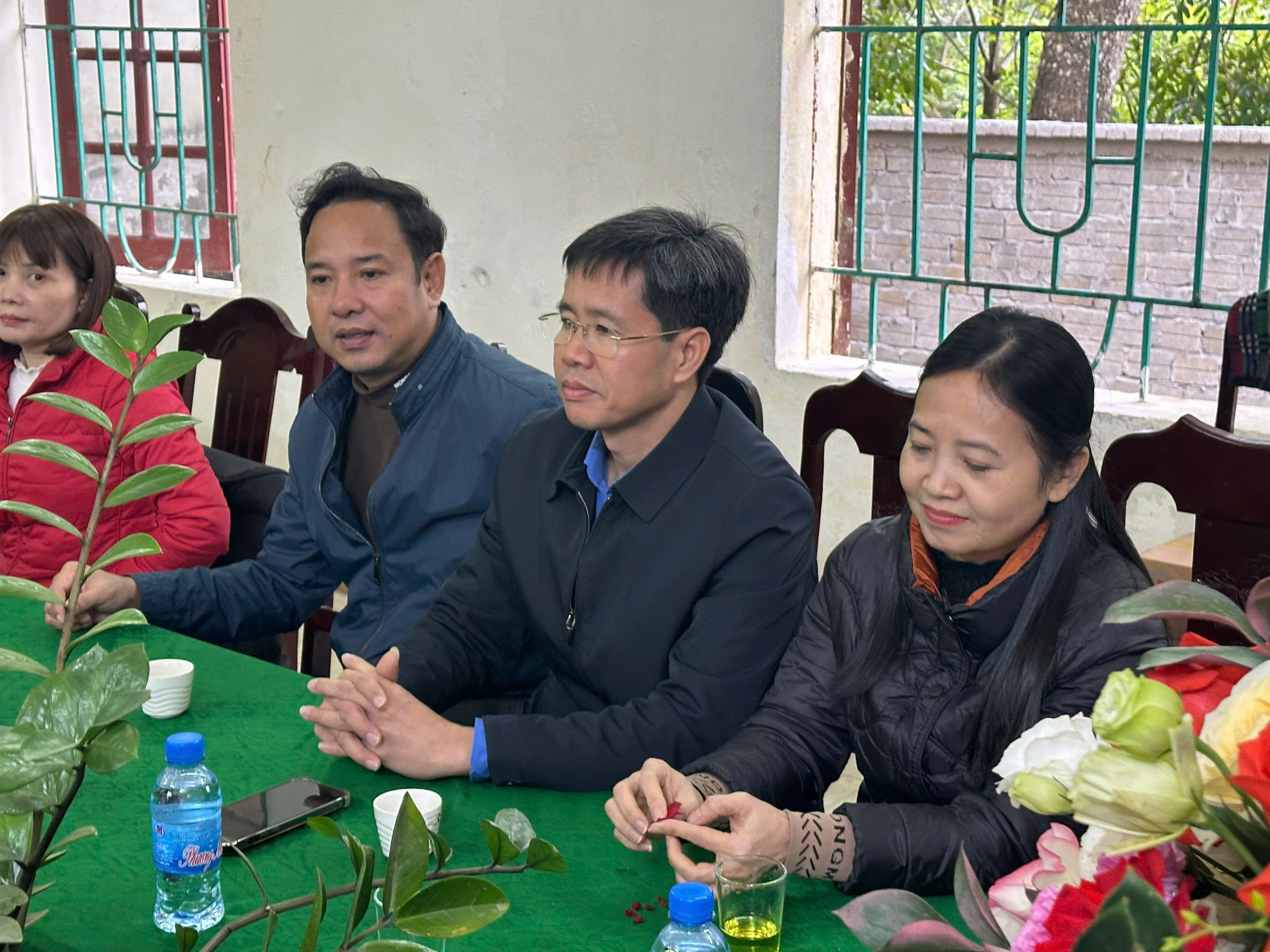 Anh-tin-bai